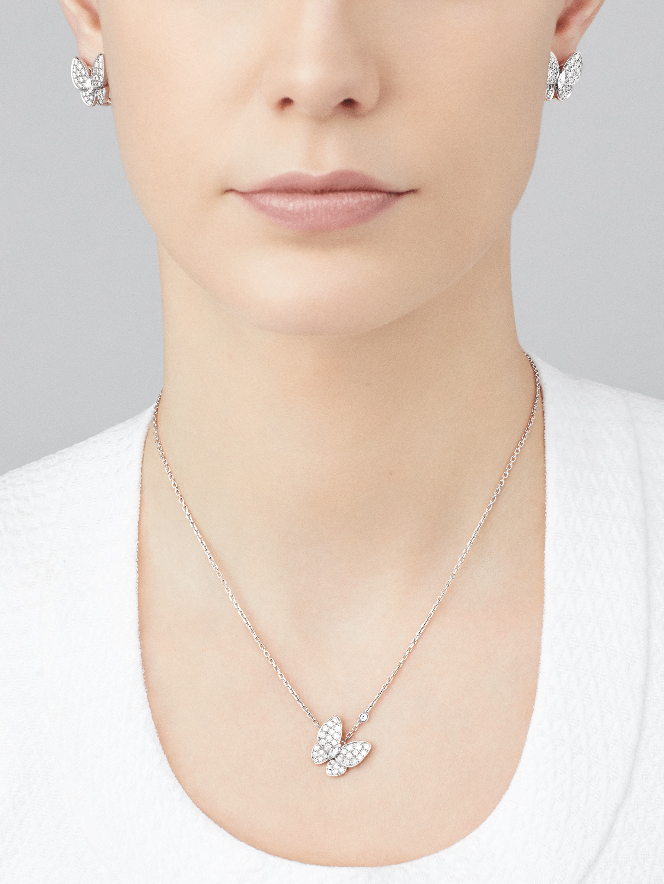 ドゥ パピヨン ペンダント, ホワイトゴールド, ダイヤモンド:  36 石,  0.88 カラット, Worn Alternative, Jewelry Pendent