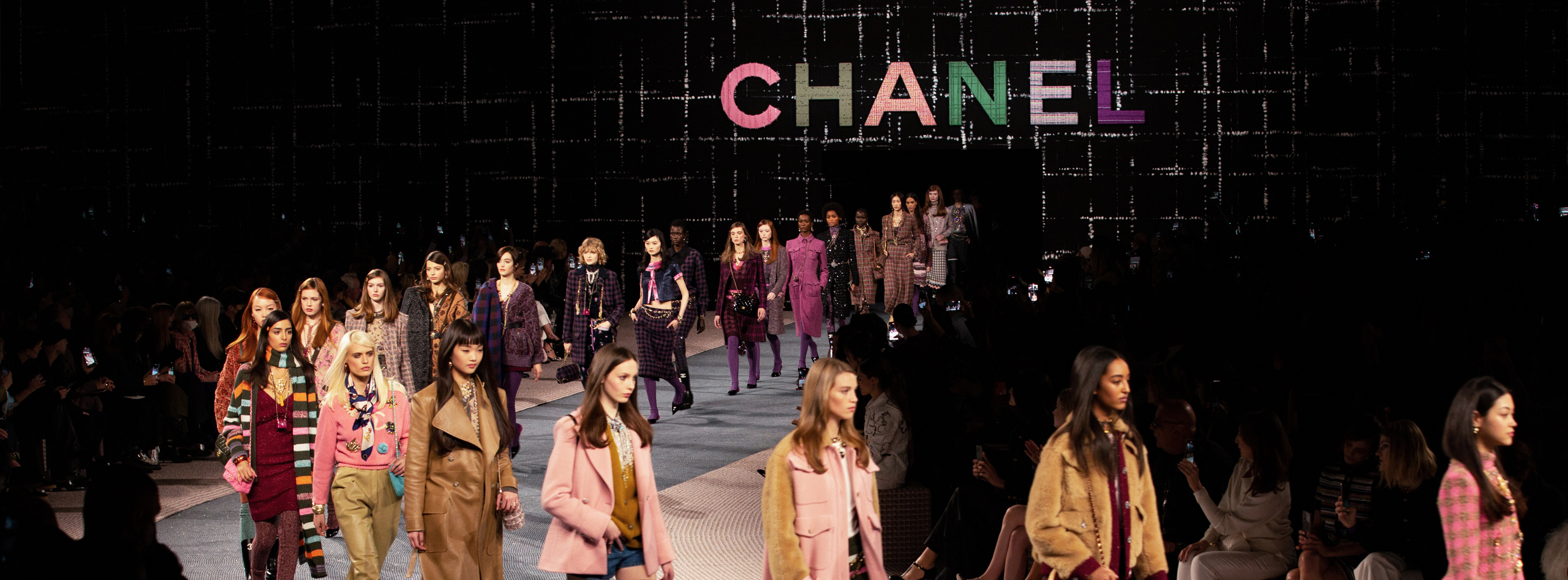 CHANEL Fall-Winter 2022/23 - ZOE Magazine
