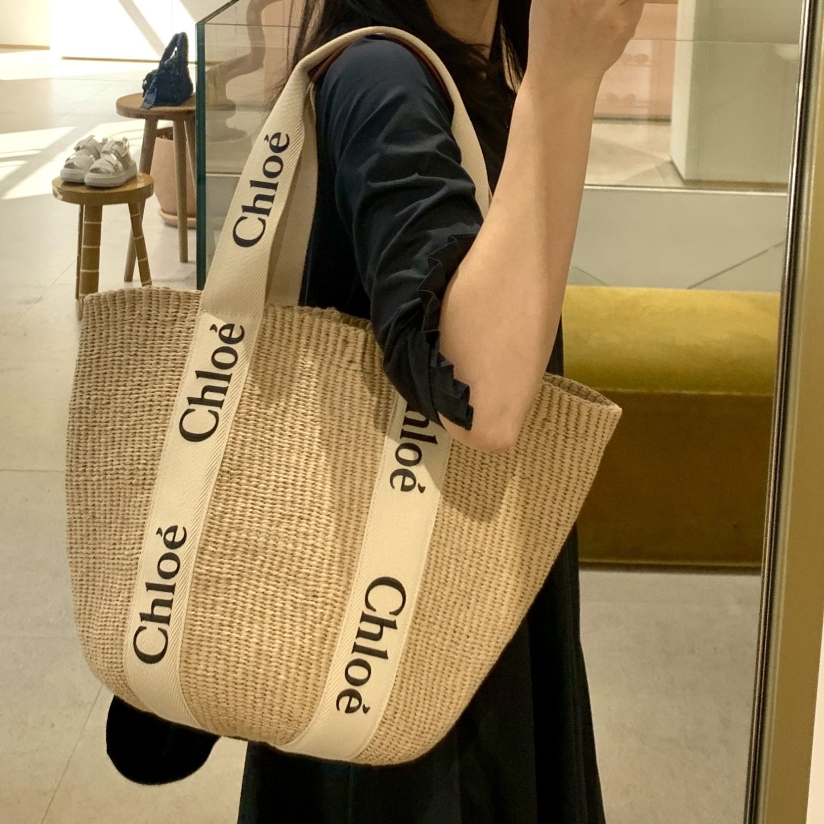 夏期間限定☆メーカー価格より68%OFF!☆ クロエ カゴバッグ ラフィア