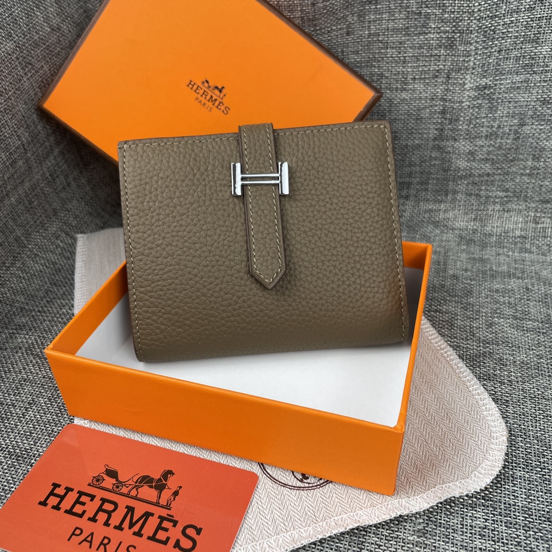 【Hermes 】二つ折り財布  10*12CM  -6色