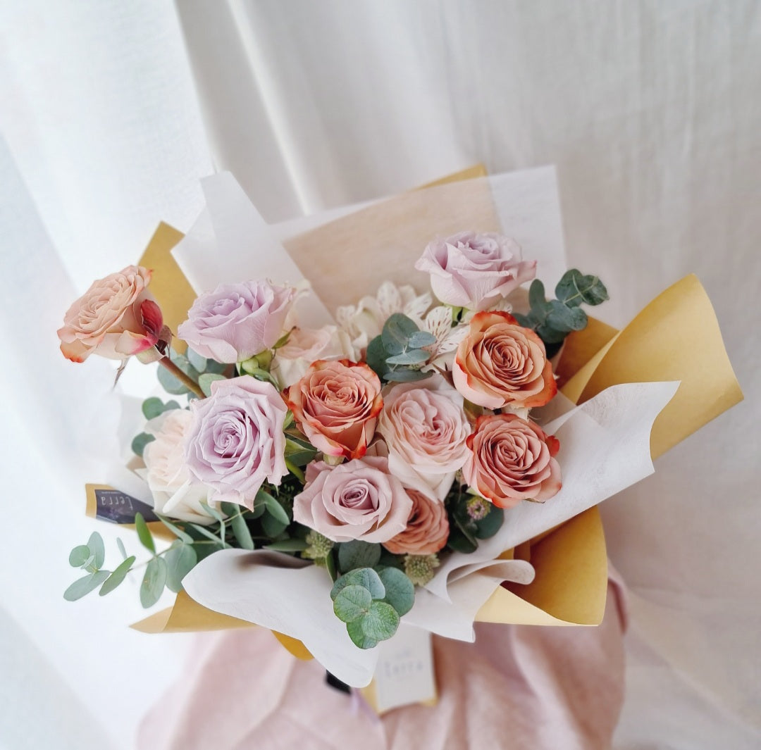 Antique Rose Bouquet