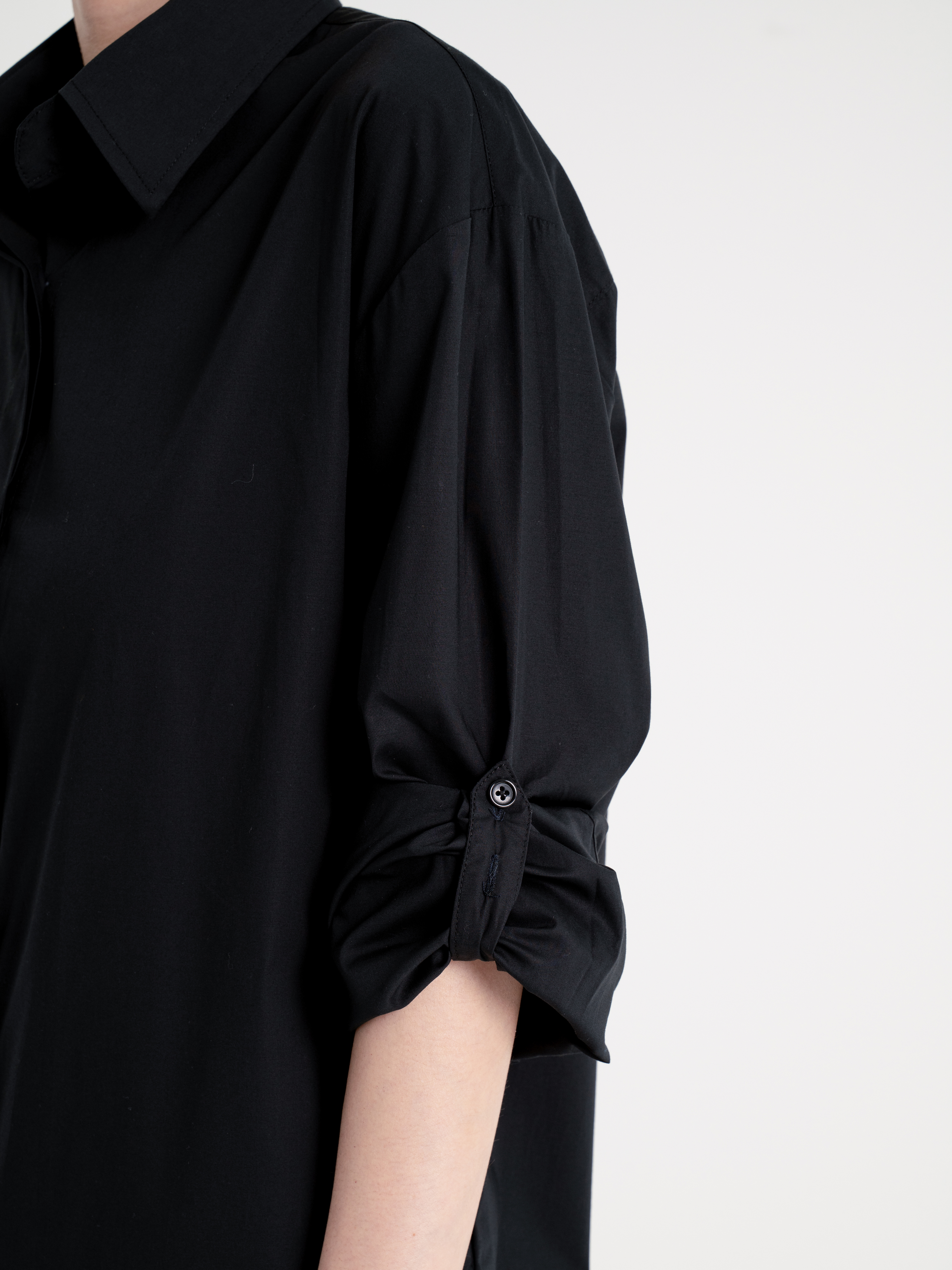 Neucvr Classic - Button Up Boyfriend Shirt (Black)