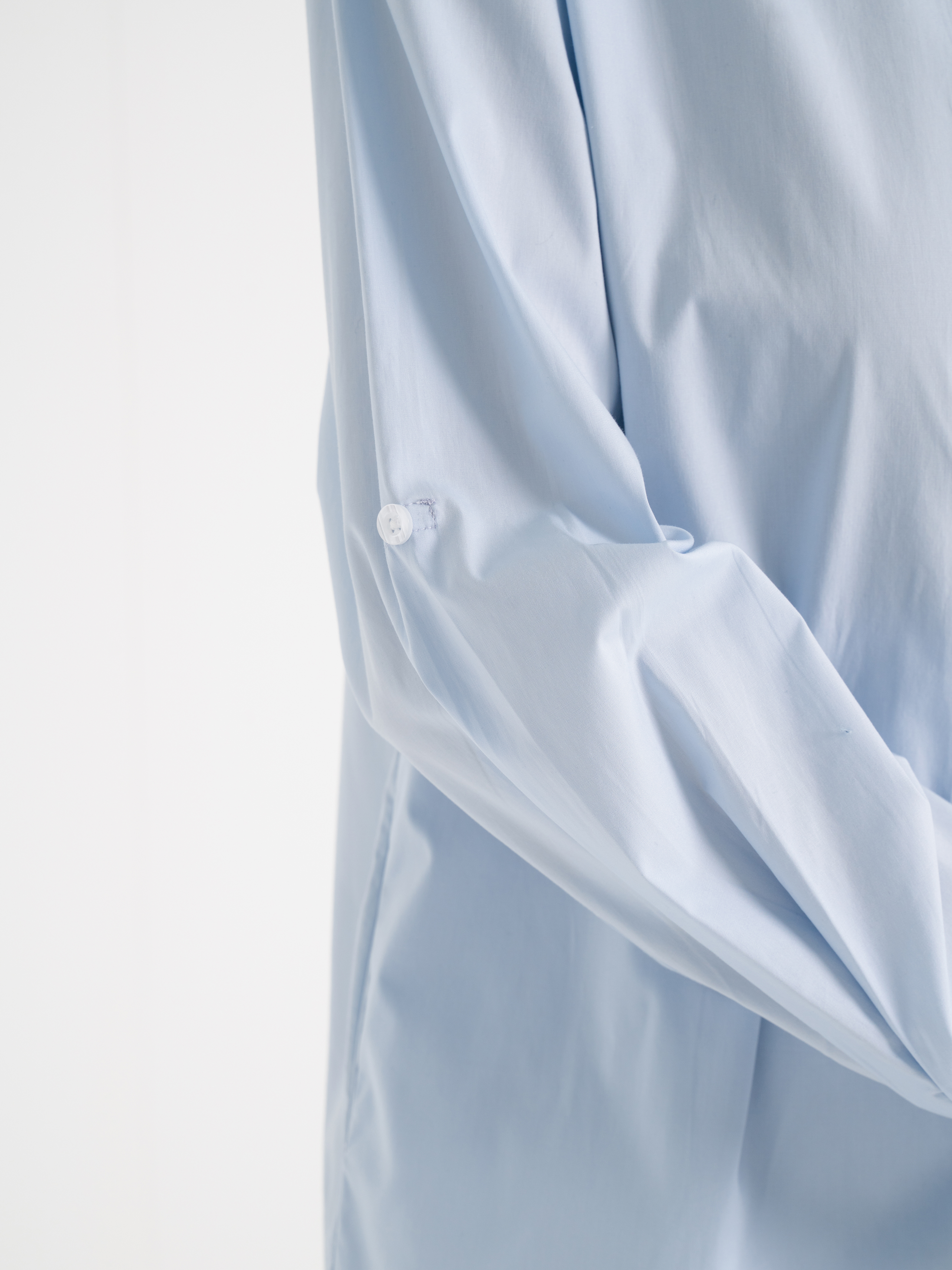 Neucvr Classic - Button Up Boyfriend Shirt (Blue)