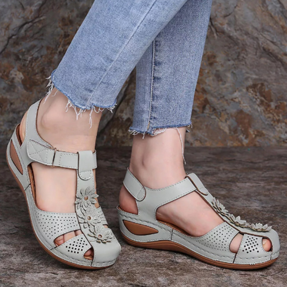 Reemelody™ 2022 New hollow women's sandals for spring and summer