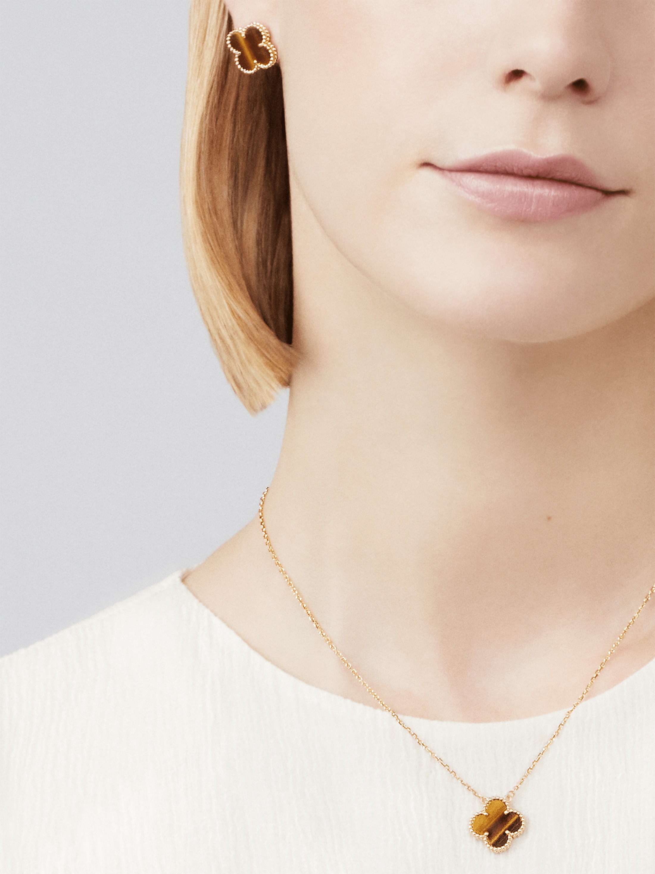 ヴィンテージ アルハンブラ ペンダント, イエローゴールド, タイガーズアイ: 1 石, Worn Alternative, Jewelry Pendent