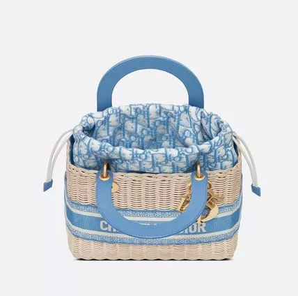 【DIOR直営】新作！ミディアム LADY DIOR