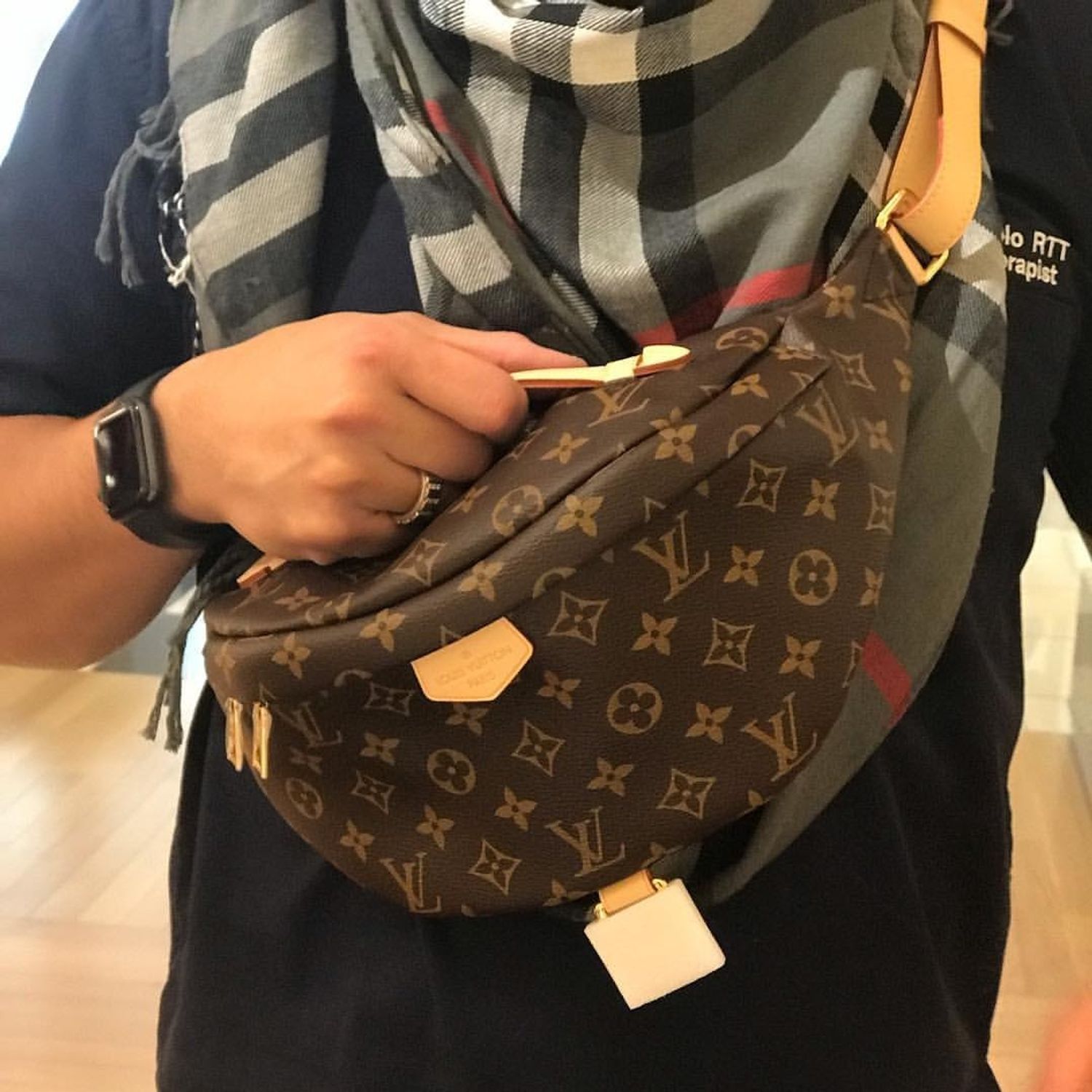 ルイヴィトン☆大人気アイテムを完売前に♪ バムバッグ (Louis Vuitton/ショルダーバッグ) M43644【BUYMA】