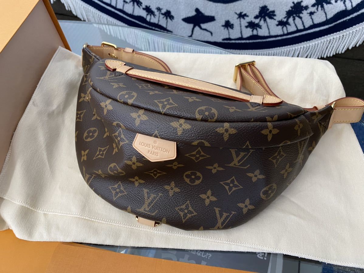 定価スタート LOUIS VUITTON ルイヴィトン バムバッグ モノグラム ボディバッグ  M43644(モノグラムライン)｜売買されたオークション情報、yahooの商品情報をアーカイブ公開 - オークファン（aucfan.com）