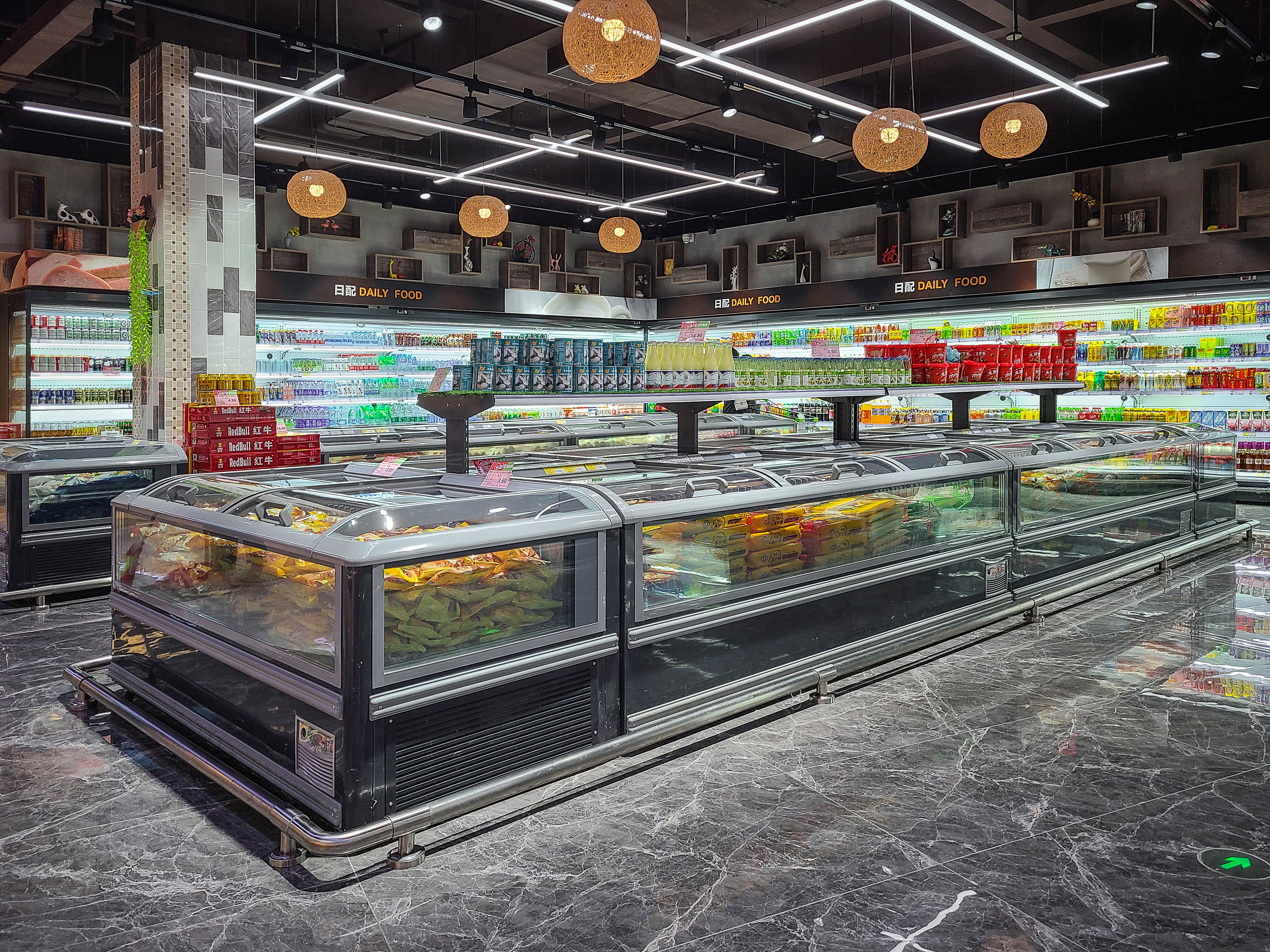 Transparent wide island freezer