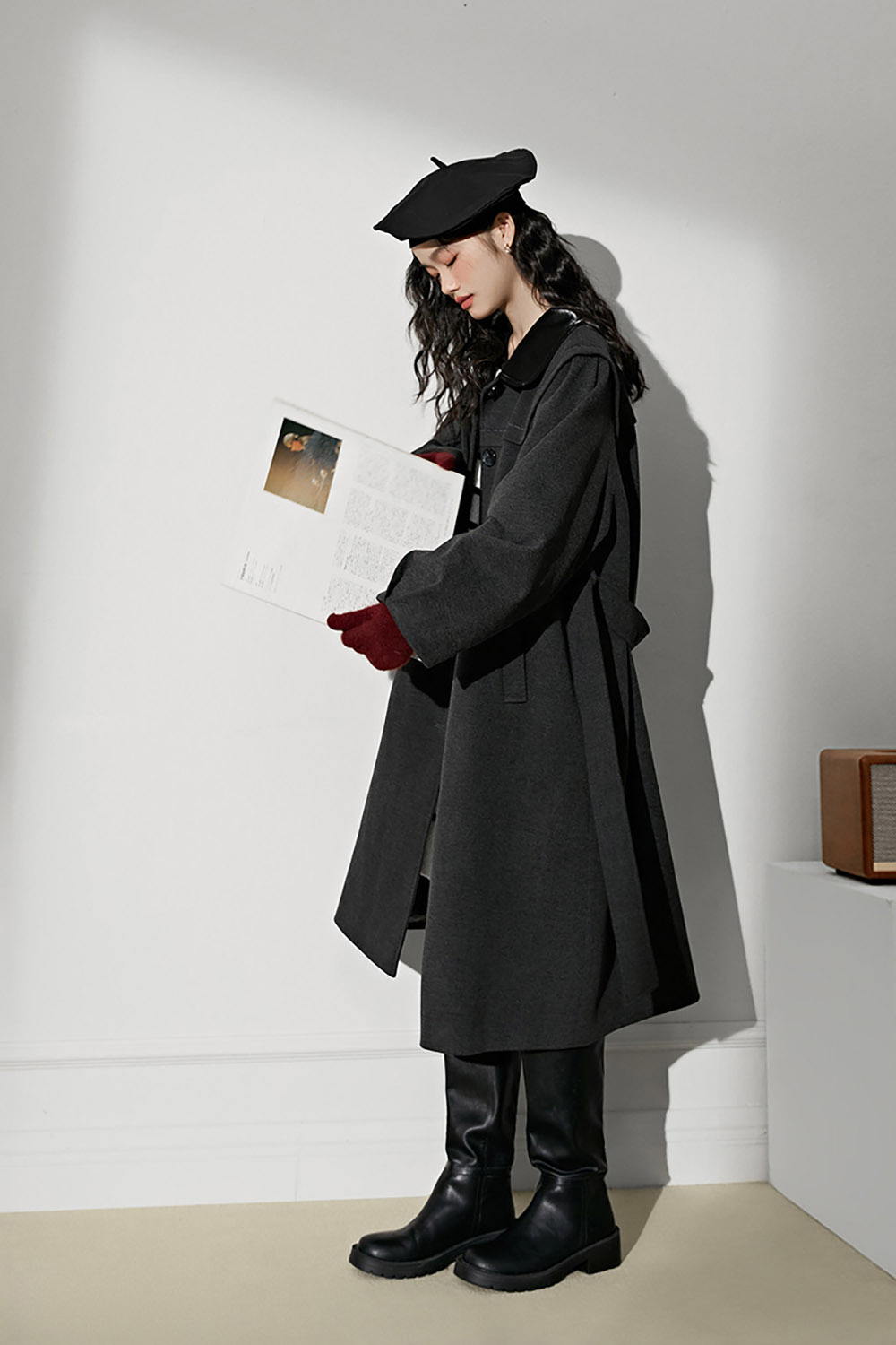 KUOSE Medium to Large size of woolen overcoat for women in autumn and winter 2022 new style black lapel loose woolen coat