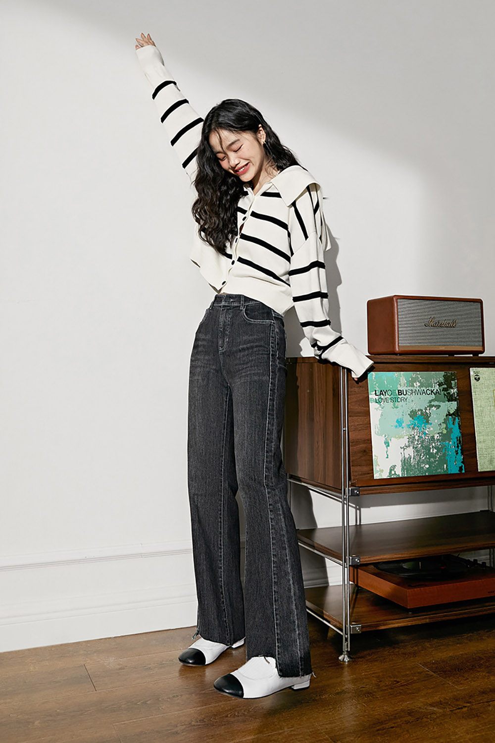 Black Pull Up Jeans Autumn and winter retro high waist slim pants