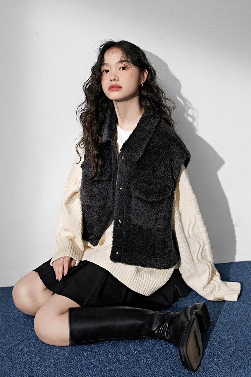 Wide color black Plush Lapel coat autumn and winter short vest vest vest cardigan