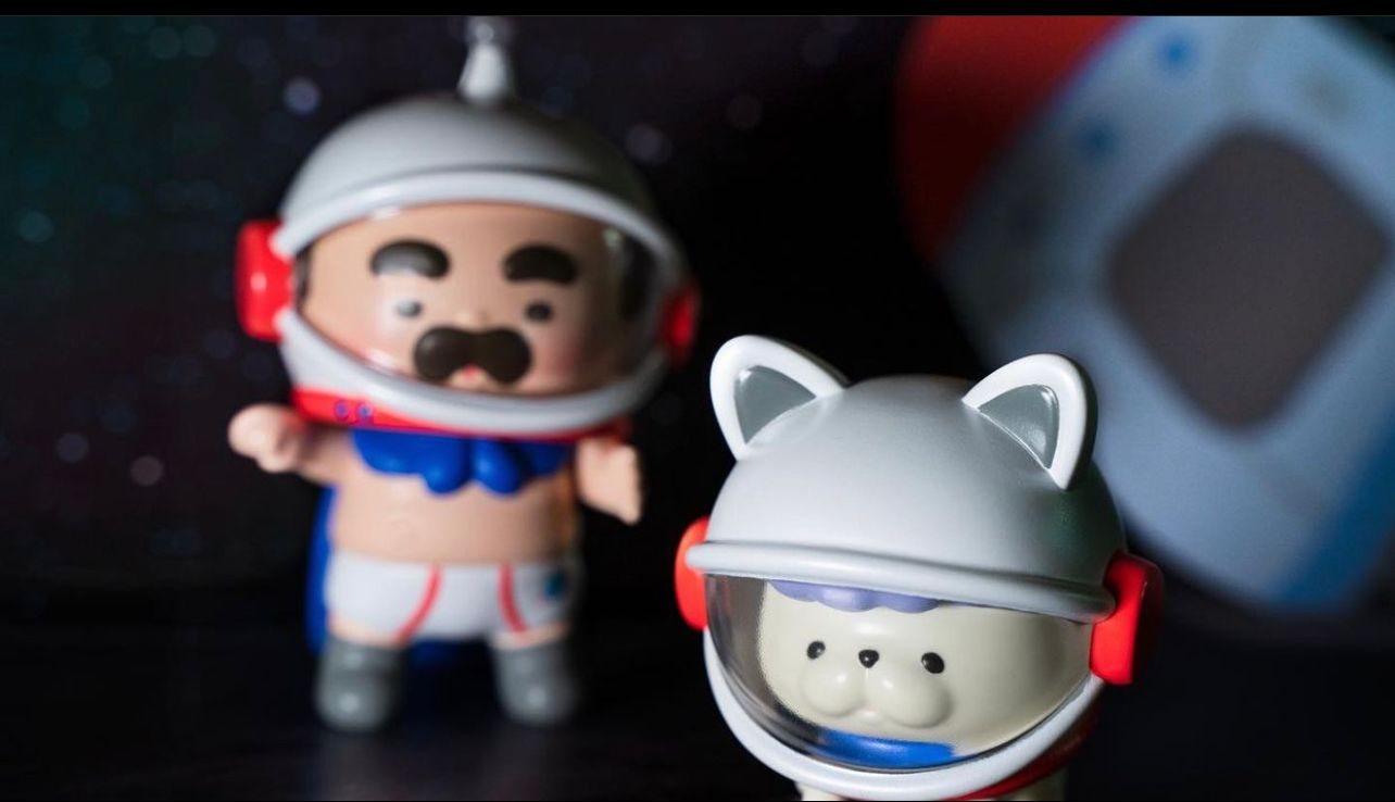 MR KIM & HAJI (ASTRONAUT EDITION)