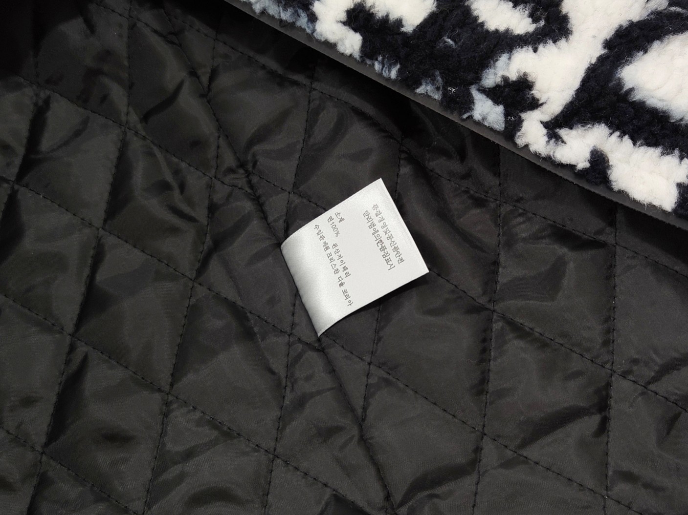 【DIOR】  ディオール  ラムの綿毛のコートご好評に付き再入荷！