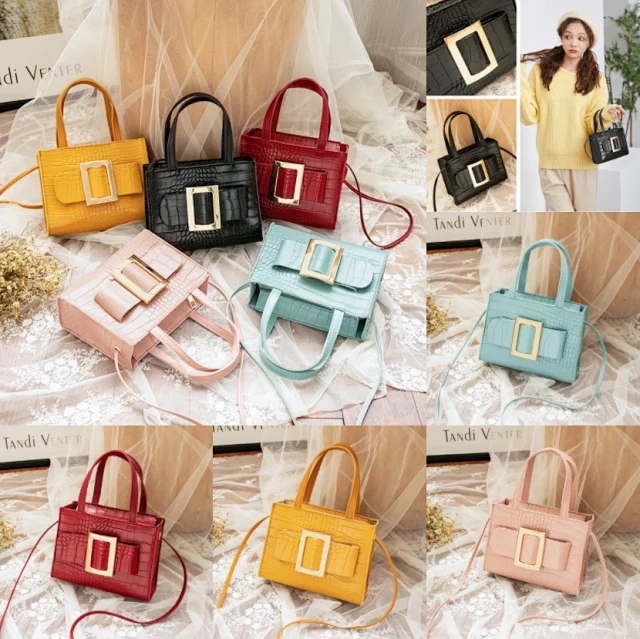 B8135 Bags