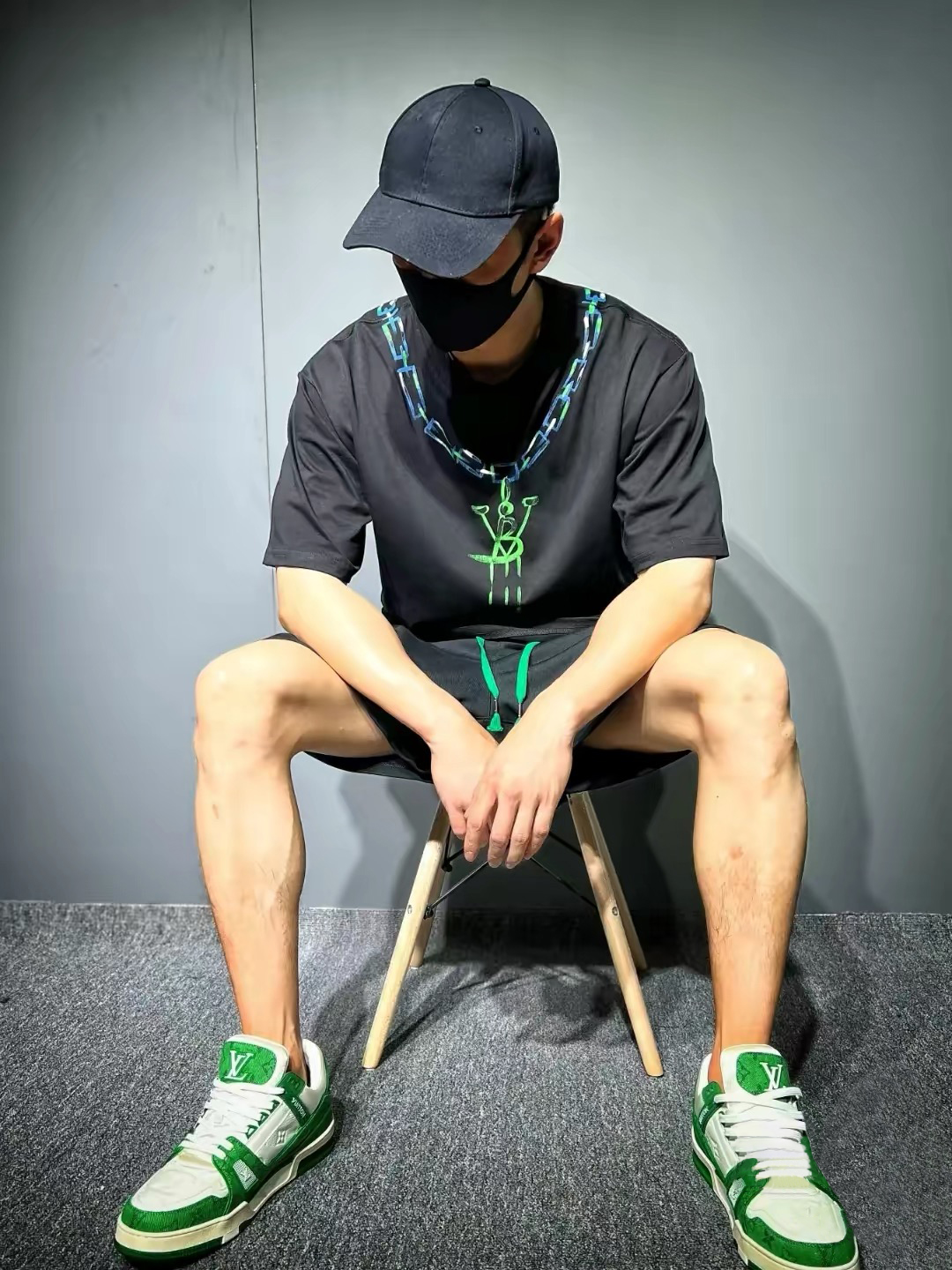 日本未入荷！大人気 Louis Vuitton TRAINER SNEAKER トレイナー 
