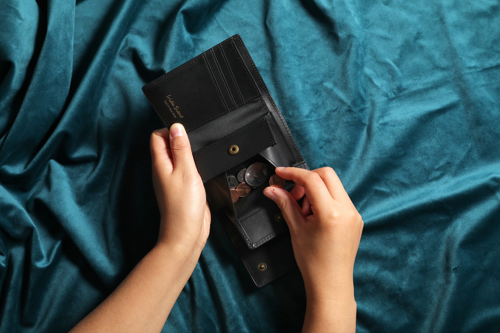 イタリアンレザー 三つ折り 小さい 財布 