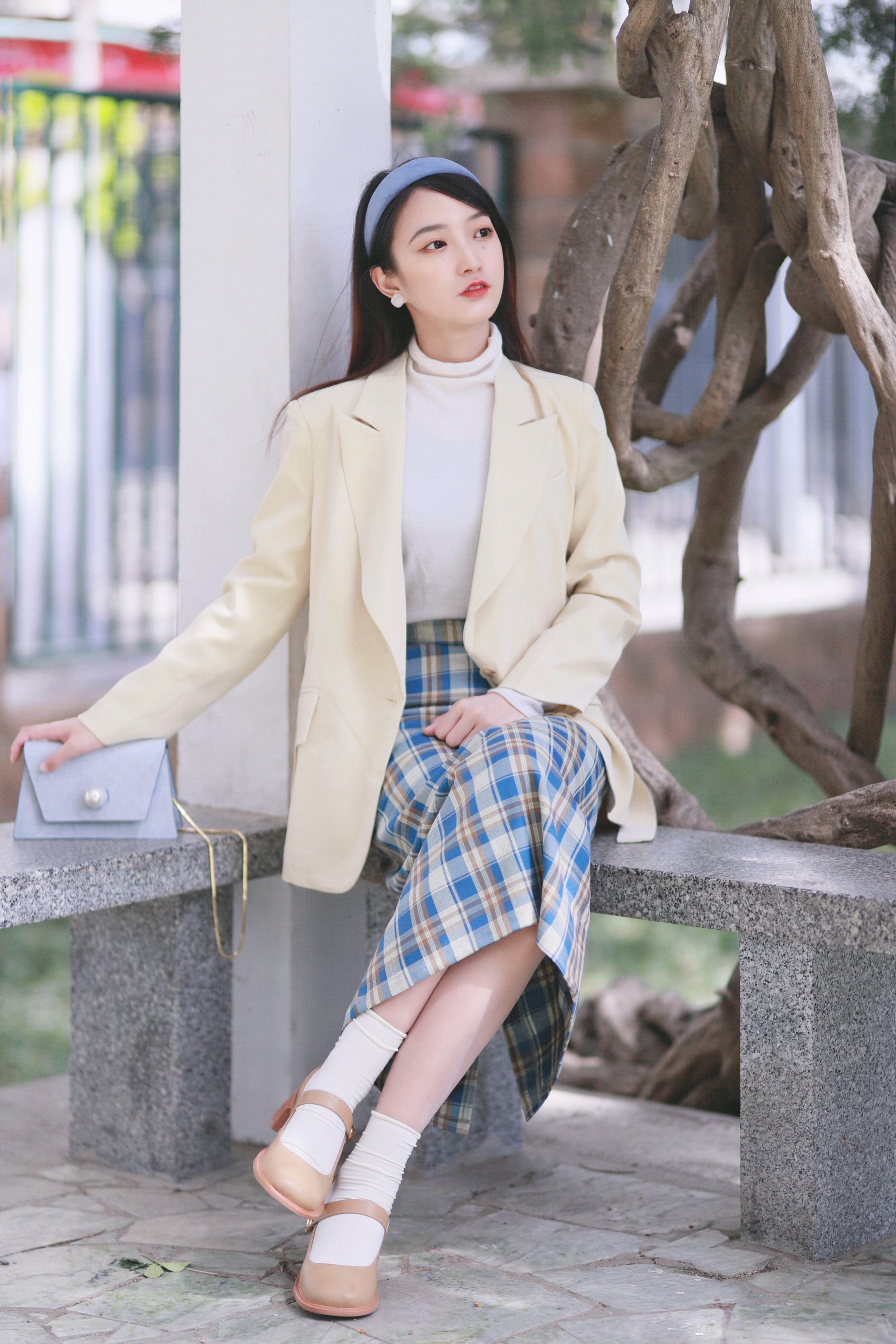 バッグを斜めがけにするワンショルダーバッグ