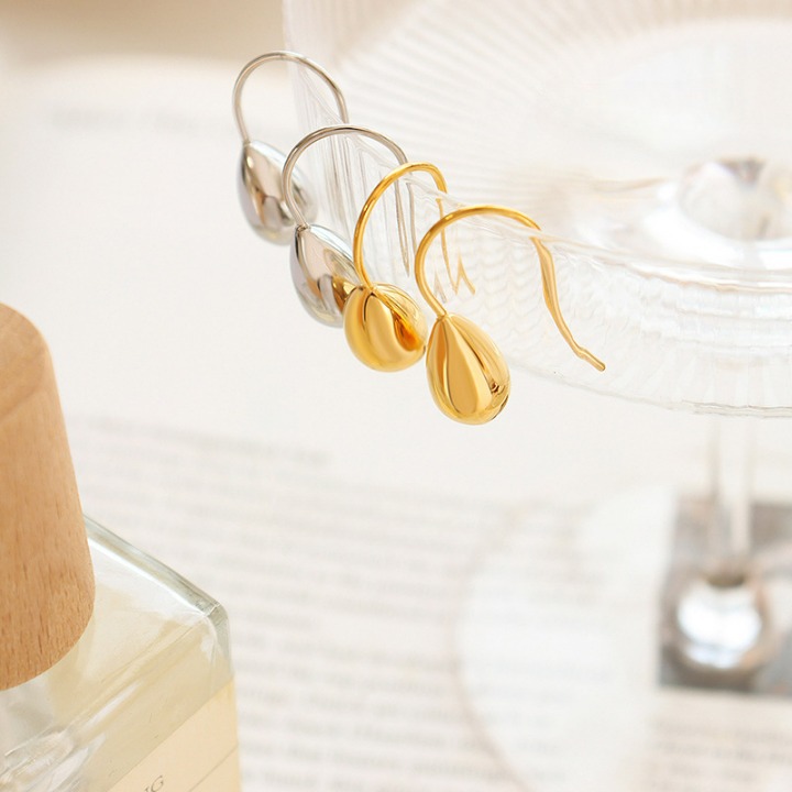 Elegant European Style Minimalist Titanium Steel Water Droplet Earrings