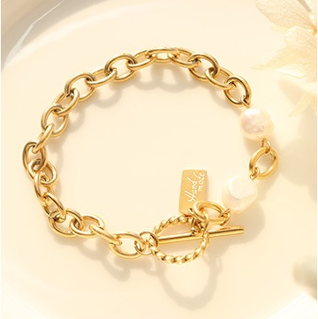 European Geometric FreshWater Pearl Buckle Bracelet 