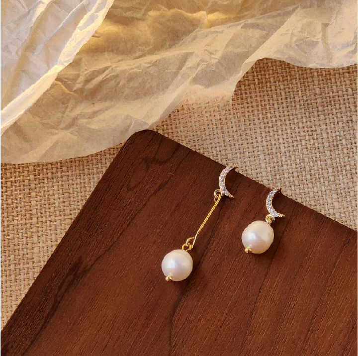 Dreamy Asymmetrical Micro-Encrusted Zircon Earrings With Fresh Water Pearl & 925 Earrings Post