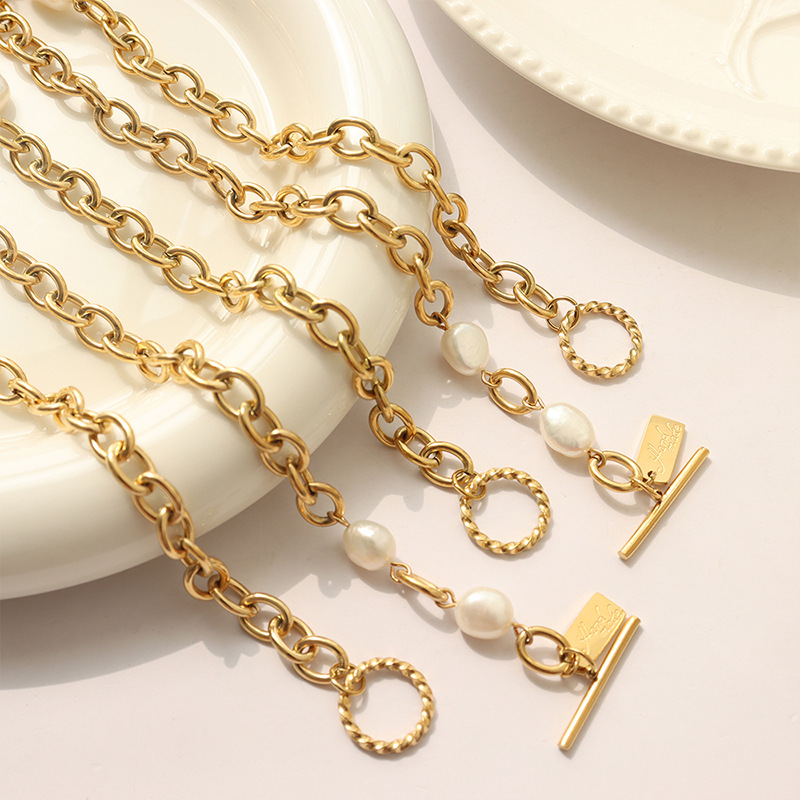 European Geometric FreshWater Pearl Buckle Bracelet 