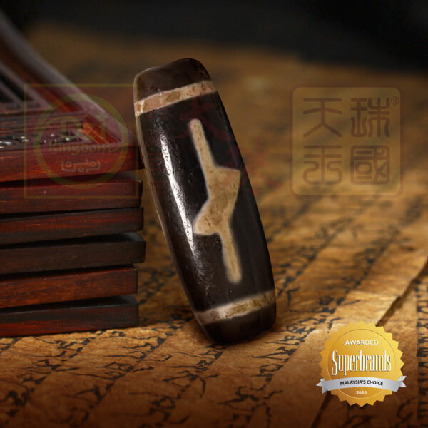 Golden Five Eyed Thunder and Lightning Dzi