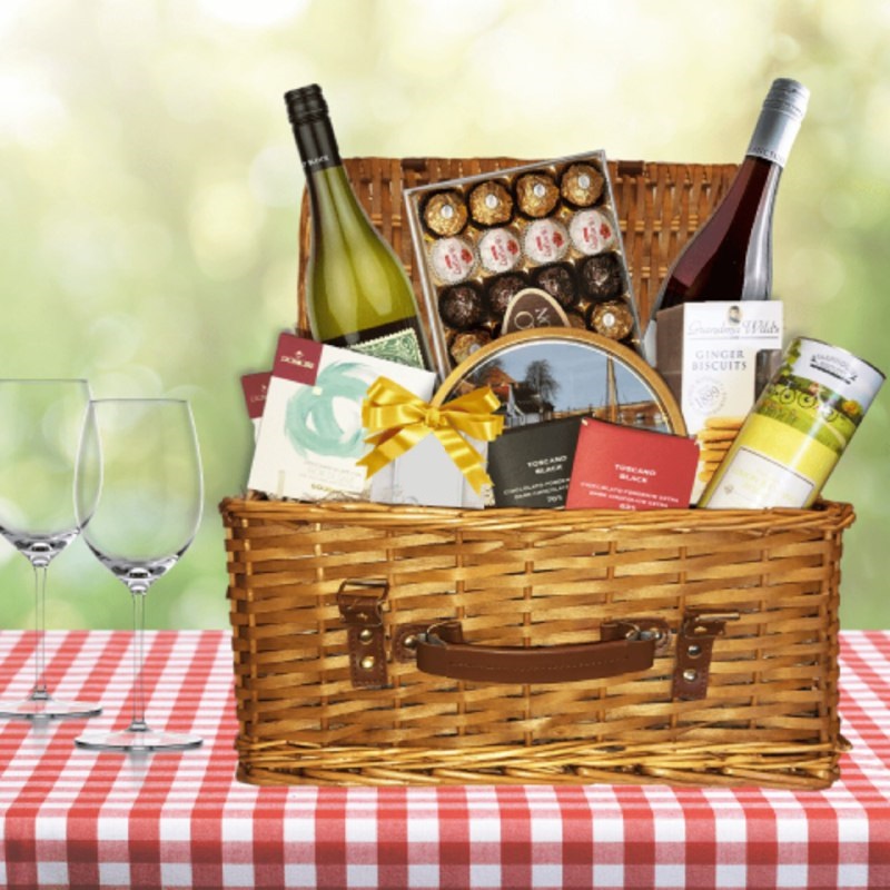 Celebrate with Cheers Hamper