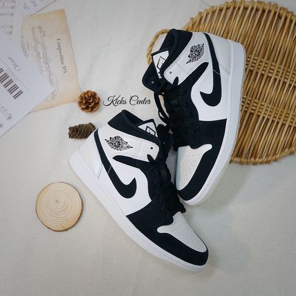 Nike スニーカー ★ナイキ★エアジョーダン1 ミッド "ブラック/ホワイト"(5)
