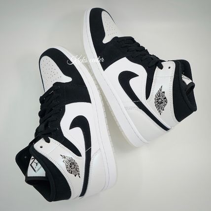 Nike スニーカー ★ナイキ★エアジョーダン1 ミッド "ブラック/ホワイト"(15)