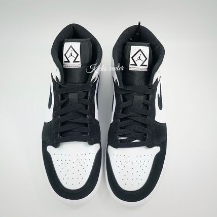 Nike スニーカー ★ナイキ★エアジョーダン1 ミッド "ブラック/ホワイト"(19)