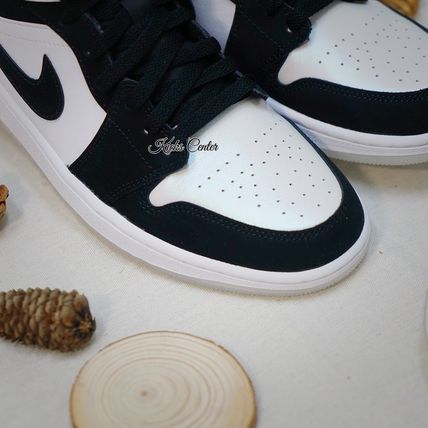 Nike スニーカー ★ナイキ★エアジョーダン1 ミッド "ブラック/ホワイト"(9)