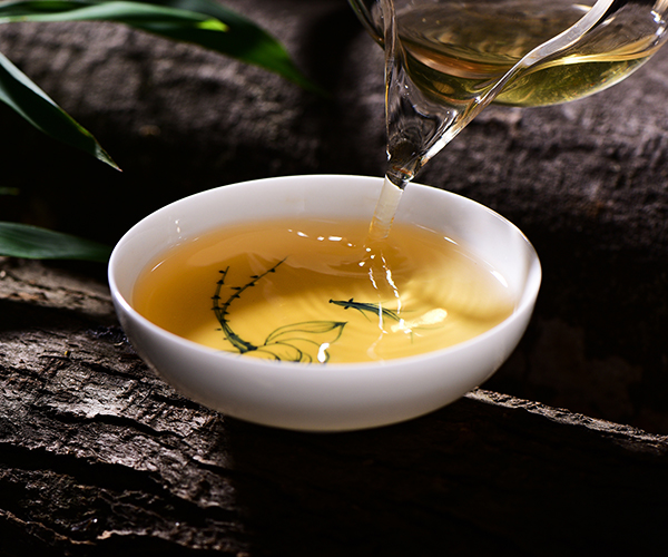 「武夷山紅茶 • 金駿眉」沖泡方式-YINGFAI  INTERNATIONAL TRADE LIMITED