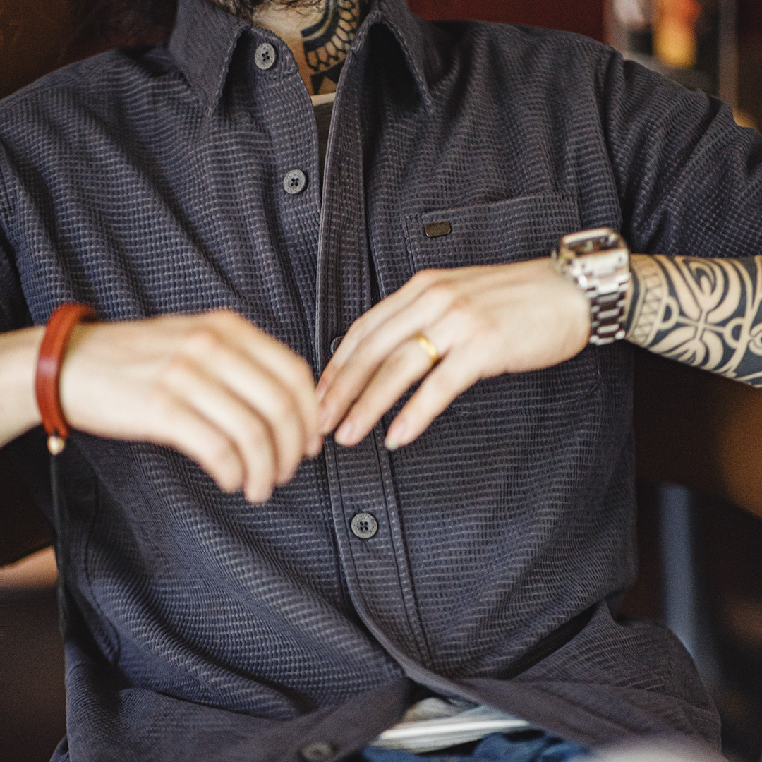 美式復古玉米粒格子襯衫翻領純色休閒鬆弛感長袖襯衣男秋-Retro's Wear