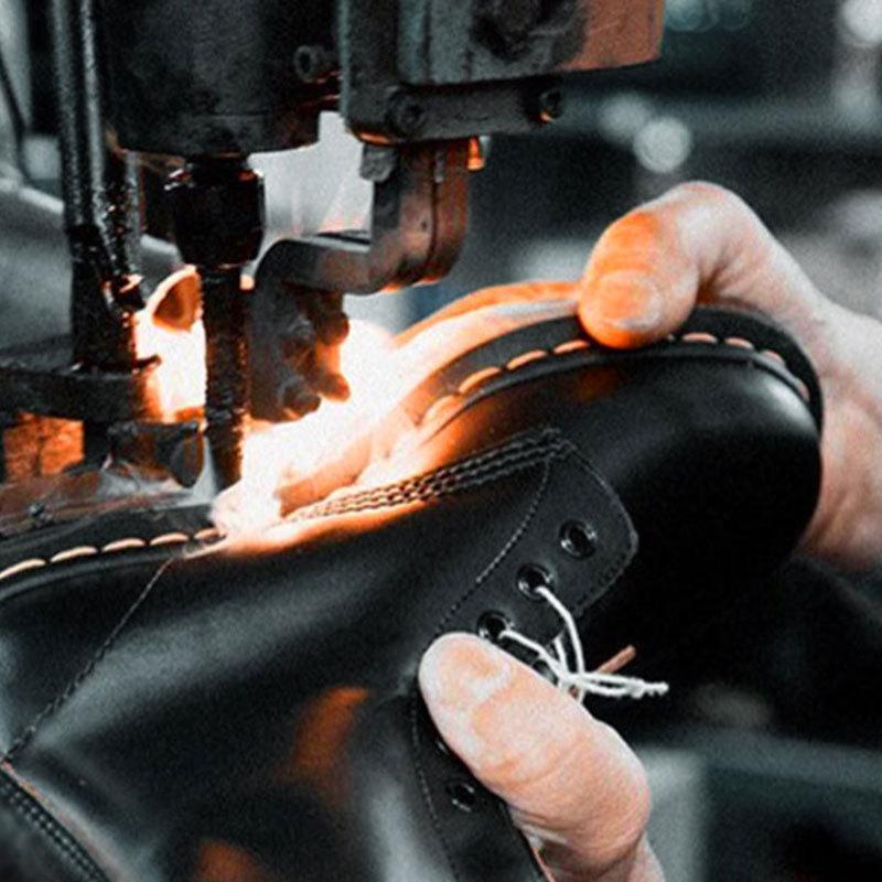 馬登男式馬丁靴男鞋高幫皮靴子黑色英倫中幫工裝棉鞋-Retro's Wear