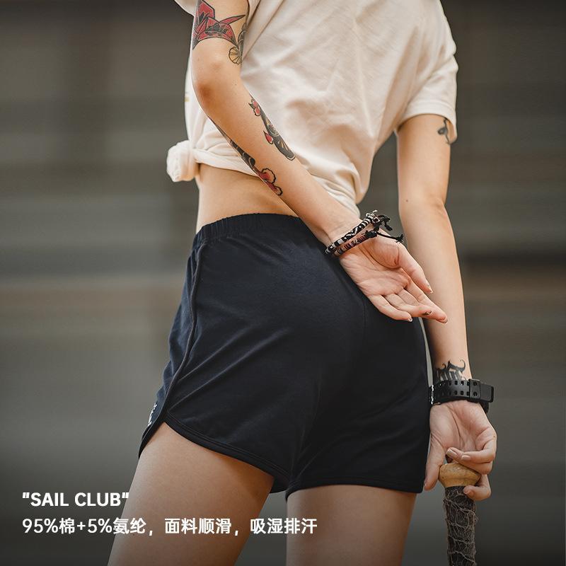 馬登女裝美式運動修身超短褲透氣夏季顯瘦腿長提臀休閑辣妹熱褲潮-Retro's Wear