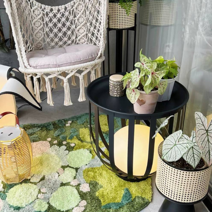 Rattan planter flower pot stand with black base