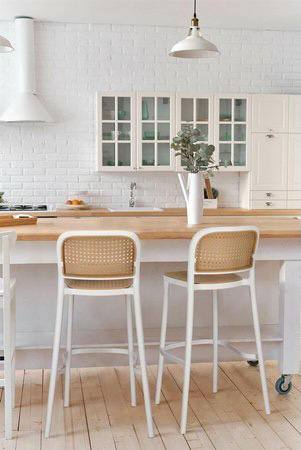 Rayn bar stool / high chair / rattan design