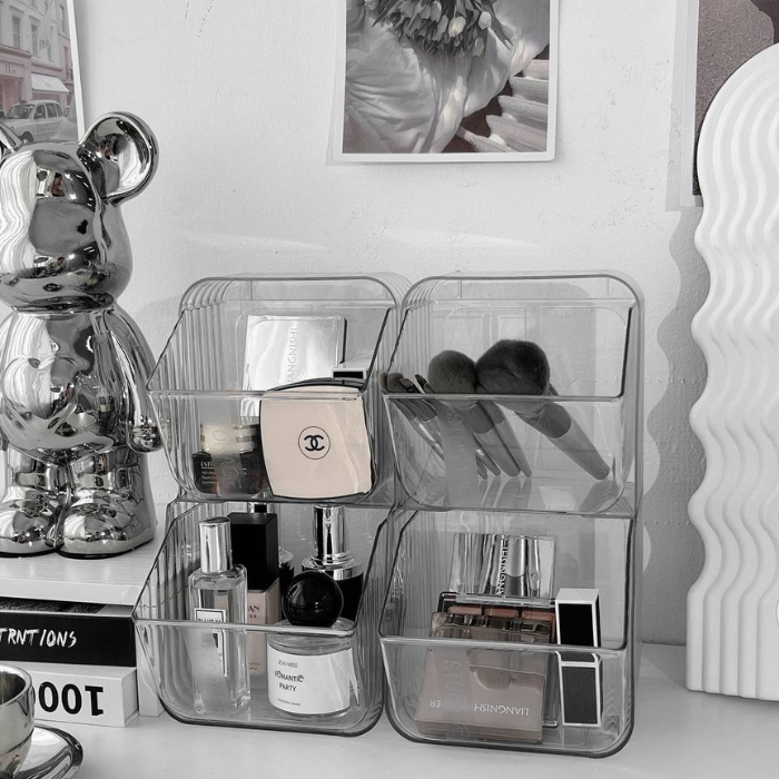 Portable Multi-functional storage container / wall-mounted shelf box