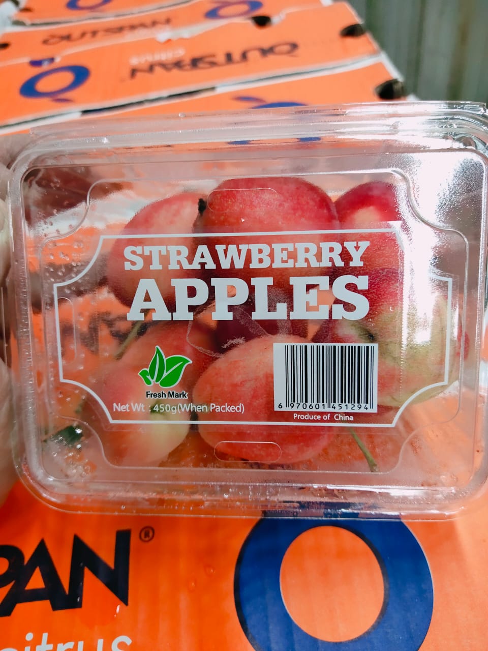 China Strawberry Apples (450g)