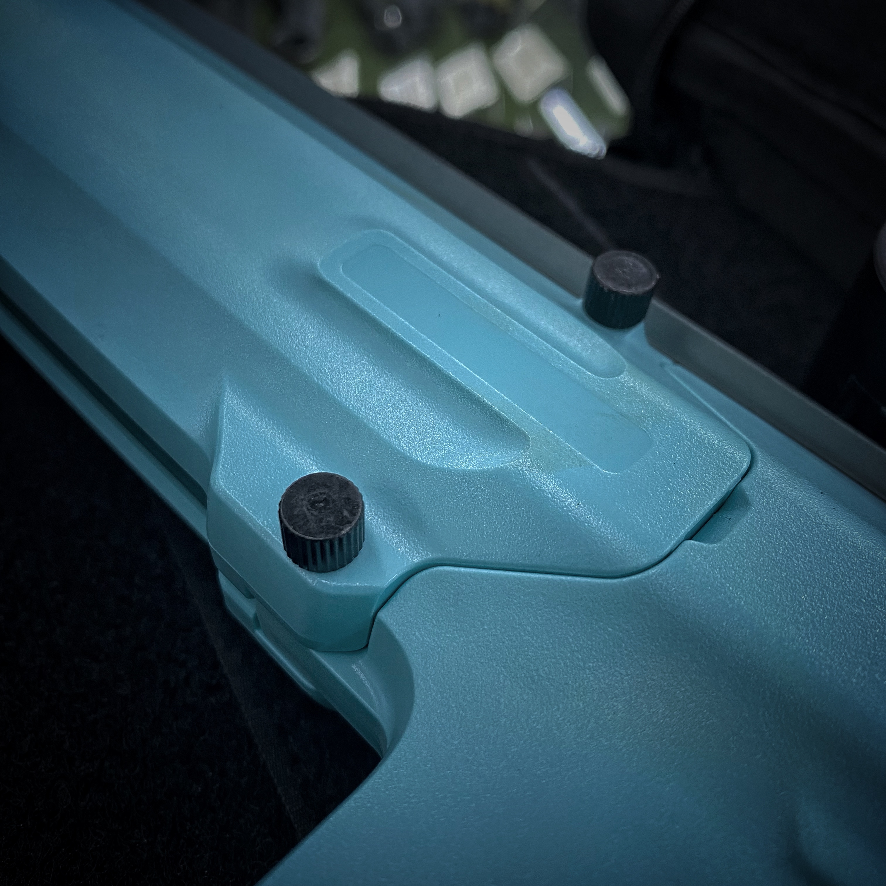 Worker Harrier Thumbscrews (2x)