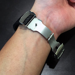 Silicone Butterfly Clasp Watch Strap (Stripe) (22mm)