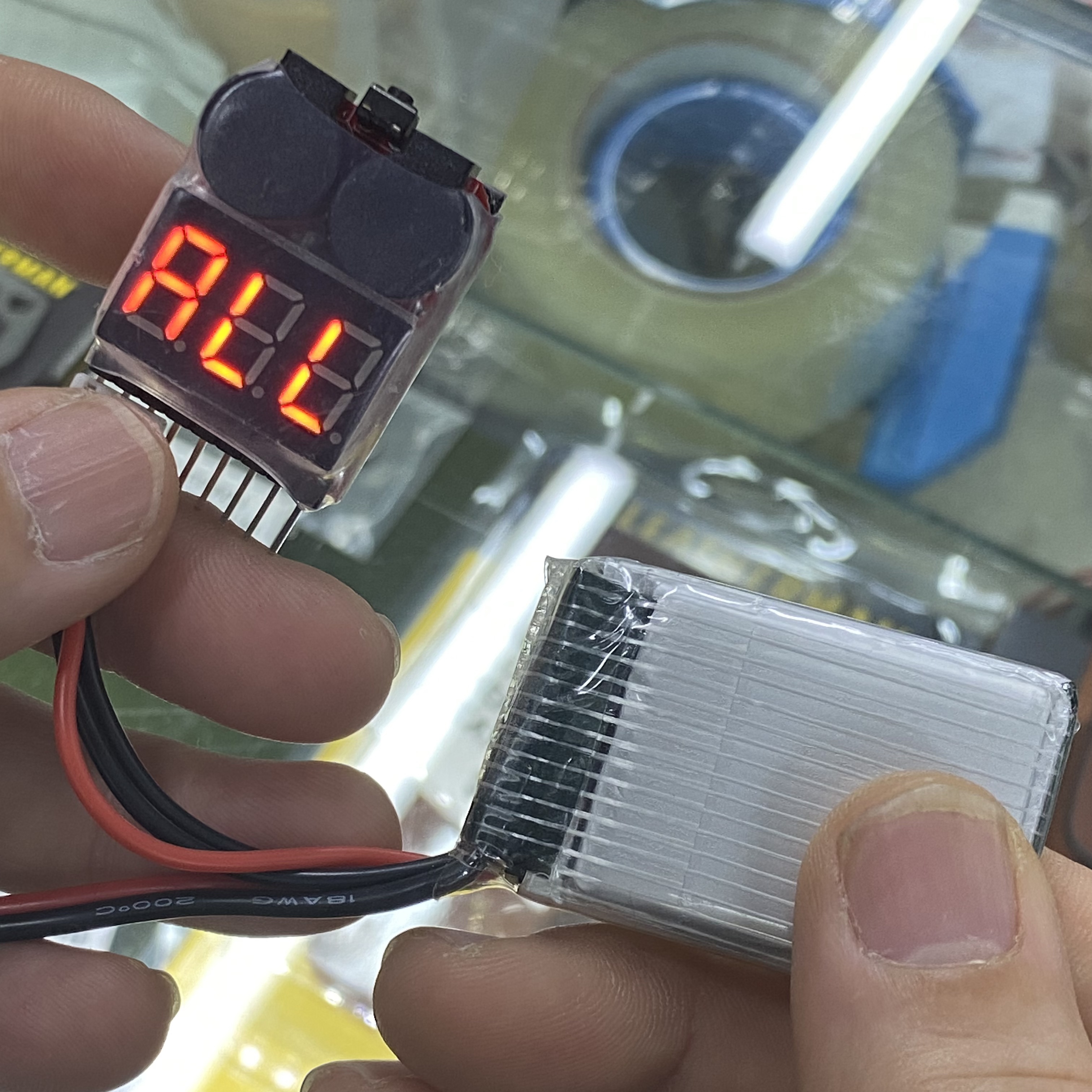 Lithium Polymer (LiPo) Battery Voltage meter