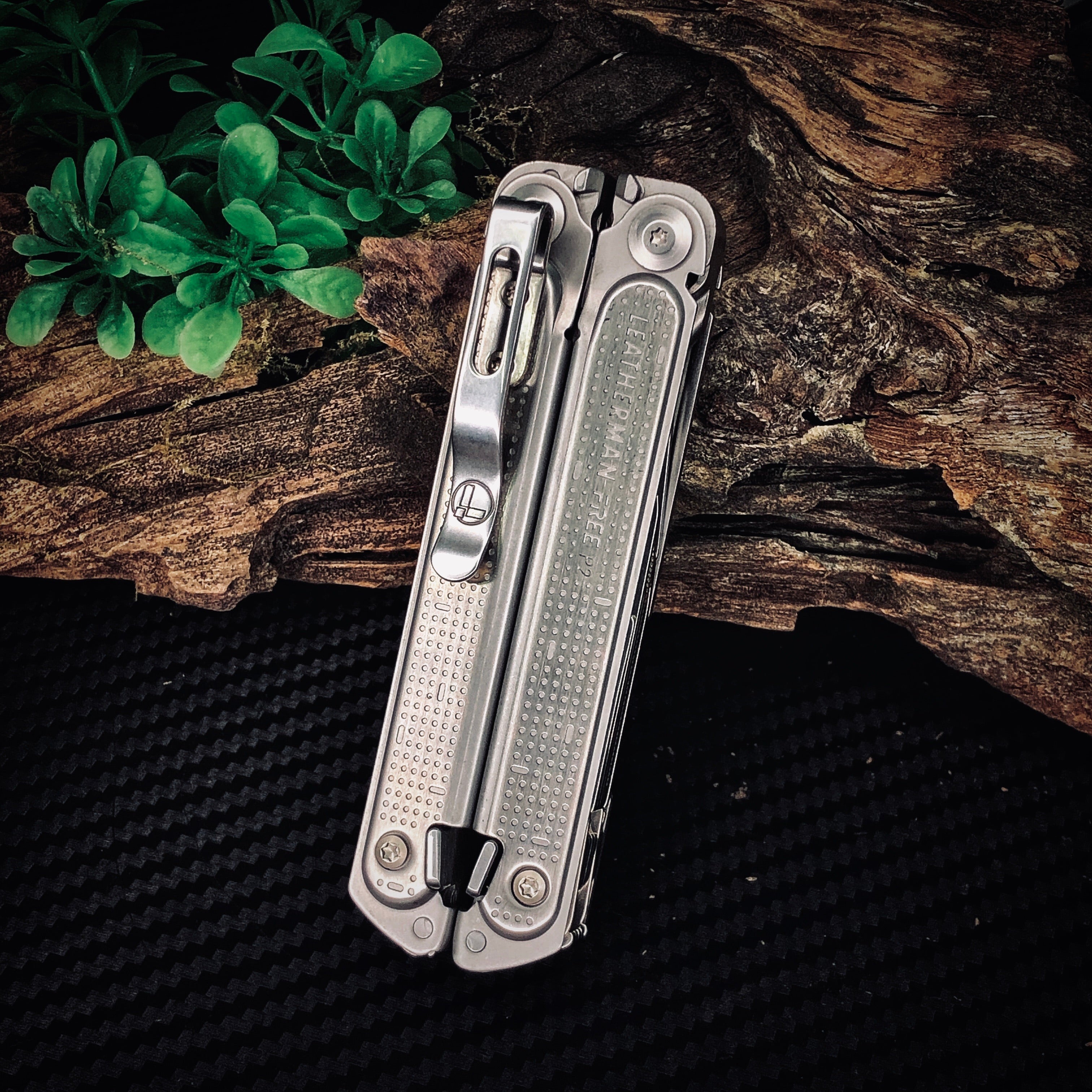 Leatherman - Free P2 Multitool