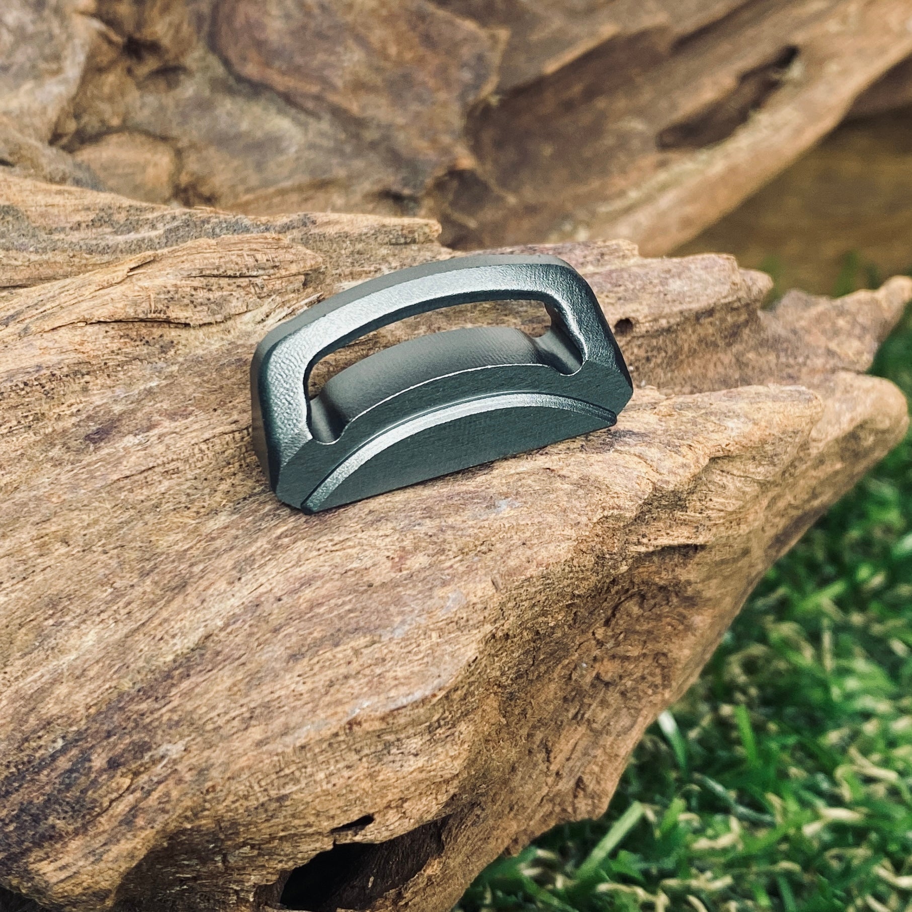 Worker - Nightingale Metal Accessories