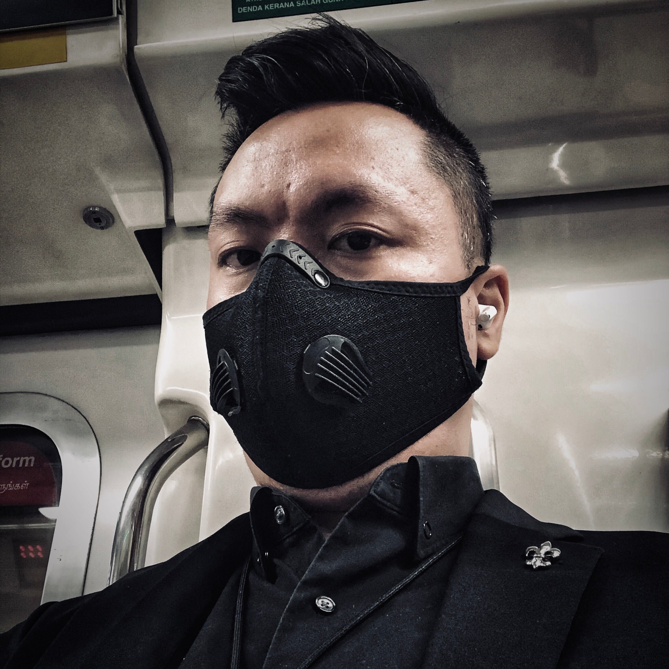 Black Stealth - N95 Filter Mask with Dual Valve (Extra Filter)V4