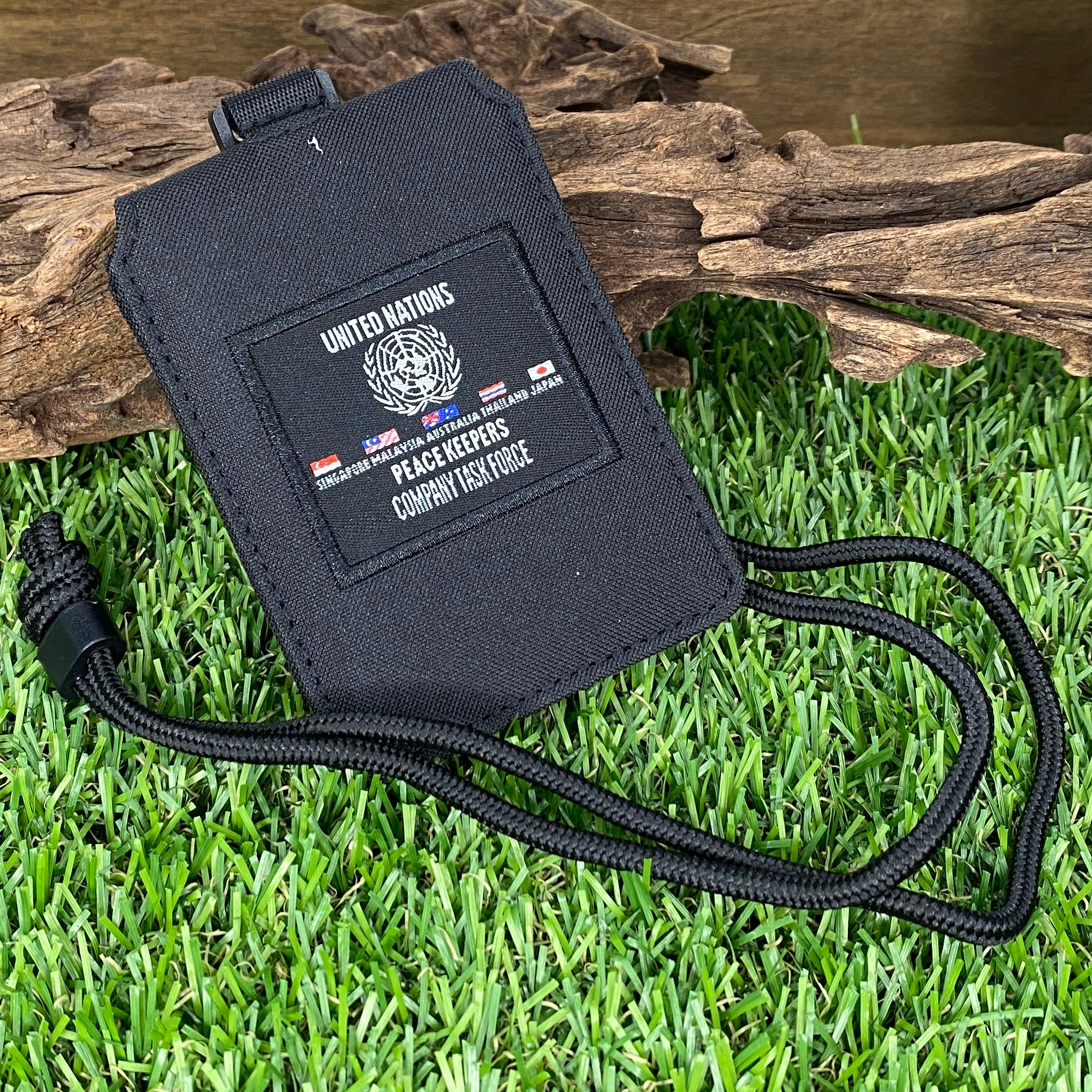 High Desert - Tactical Neck ID Holder (Vertical V1)
