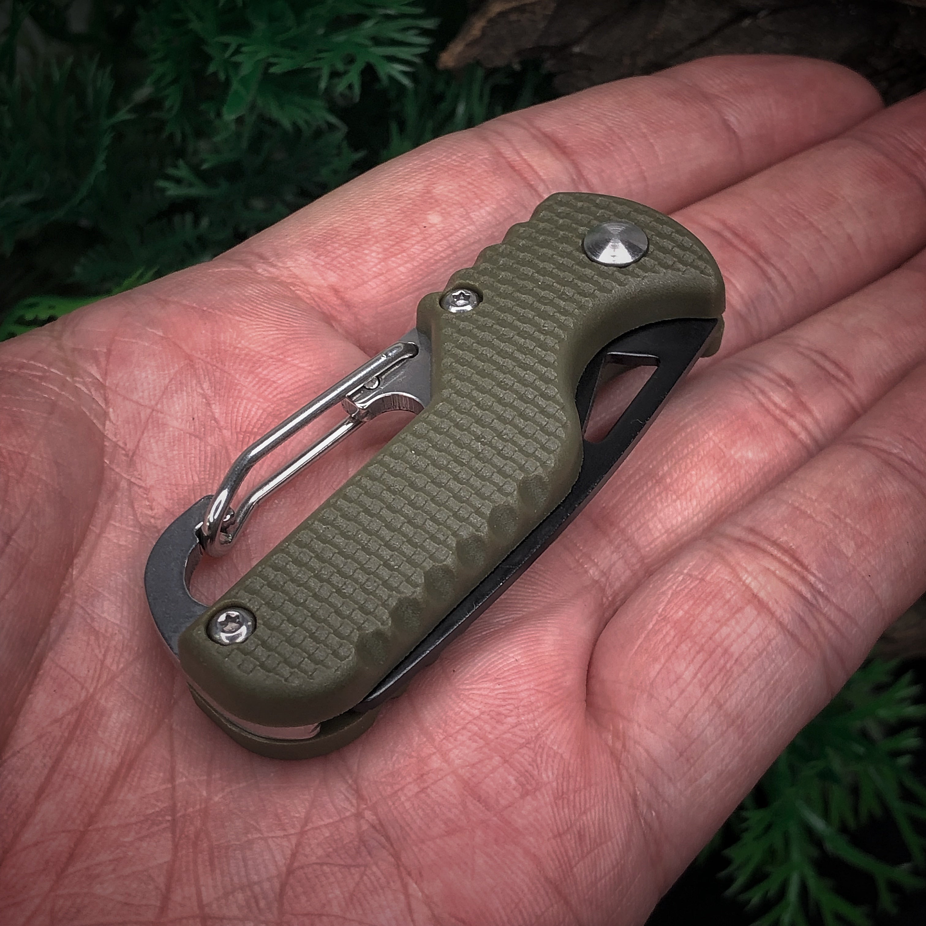 Military Supply Safety Cutter With Carabiner