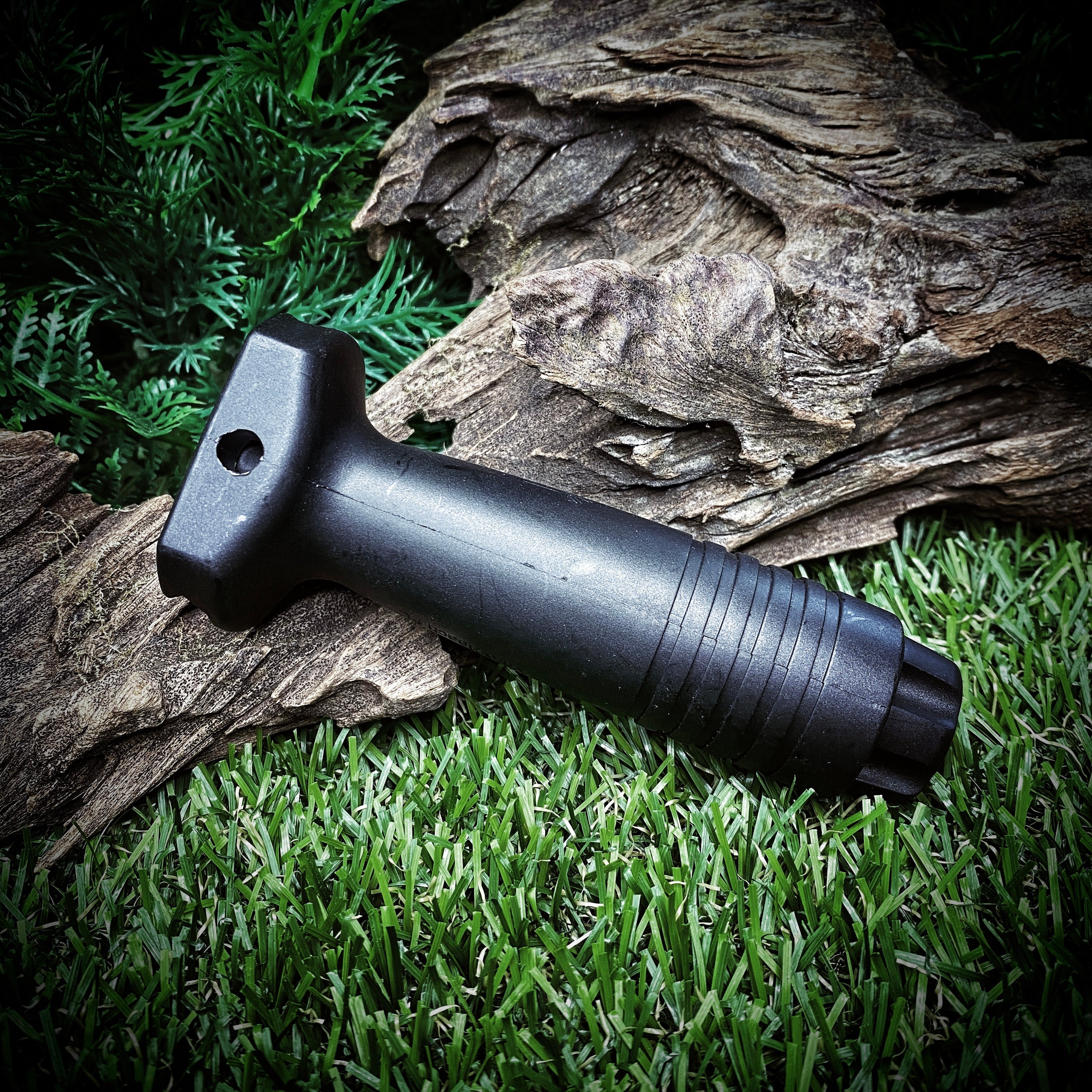 Tango Down Vertical Foregrip V2