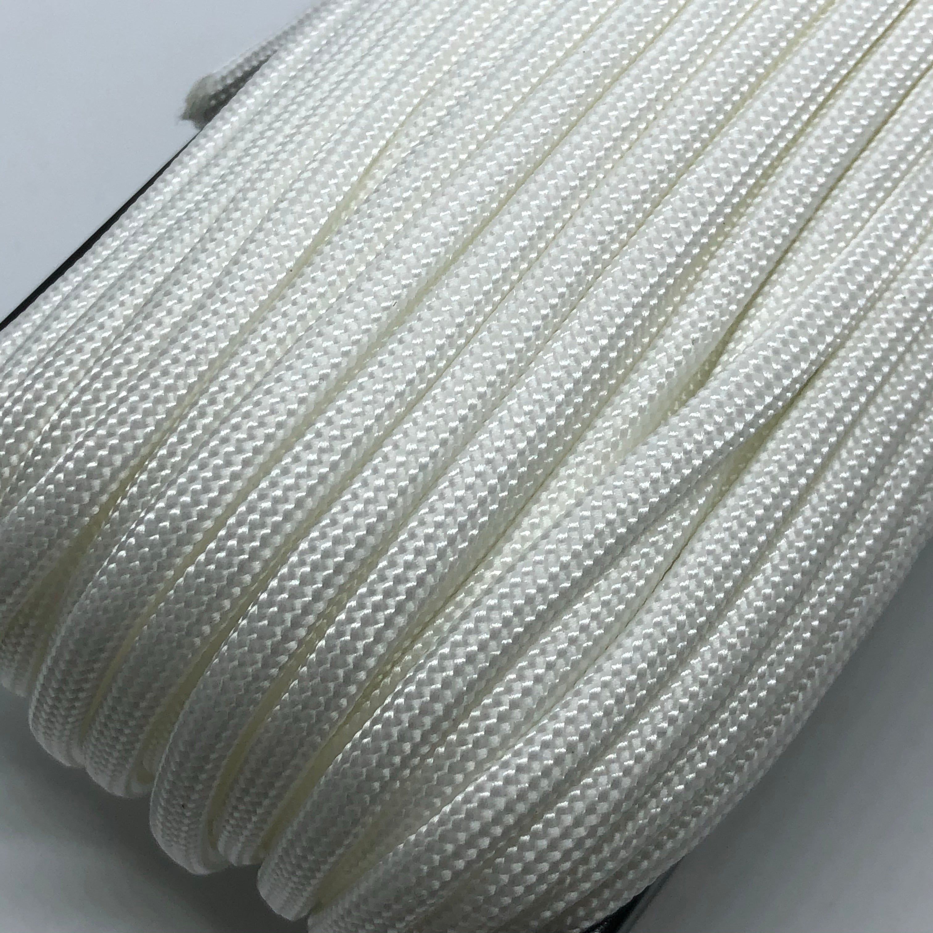 Black Stealth - 550 Paracord (4mm)(30m)